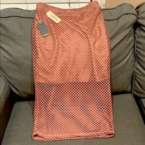 I’m selling a Forever 21 going out skirt!!